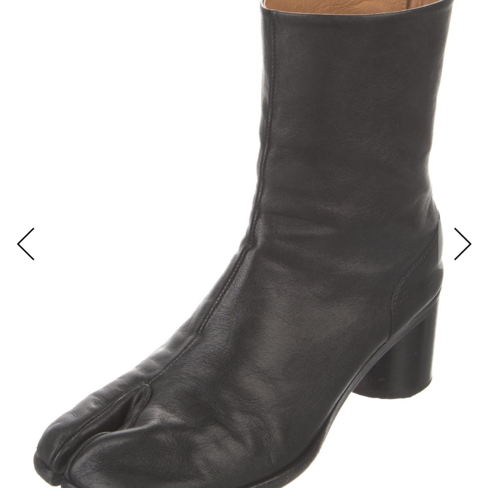 Maison Martin Margiela Black Tabi Leather Oxfords - Picture 3 of 4